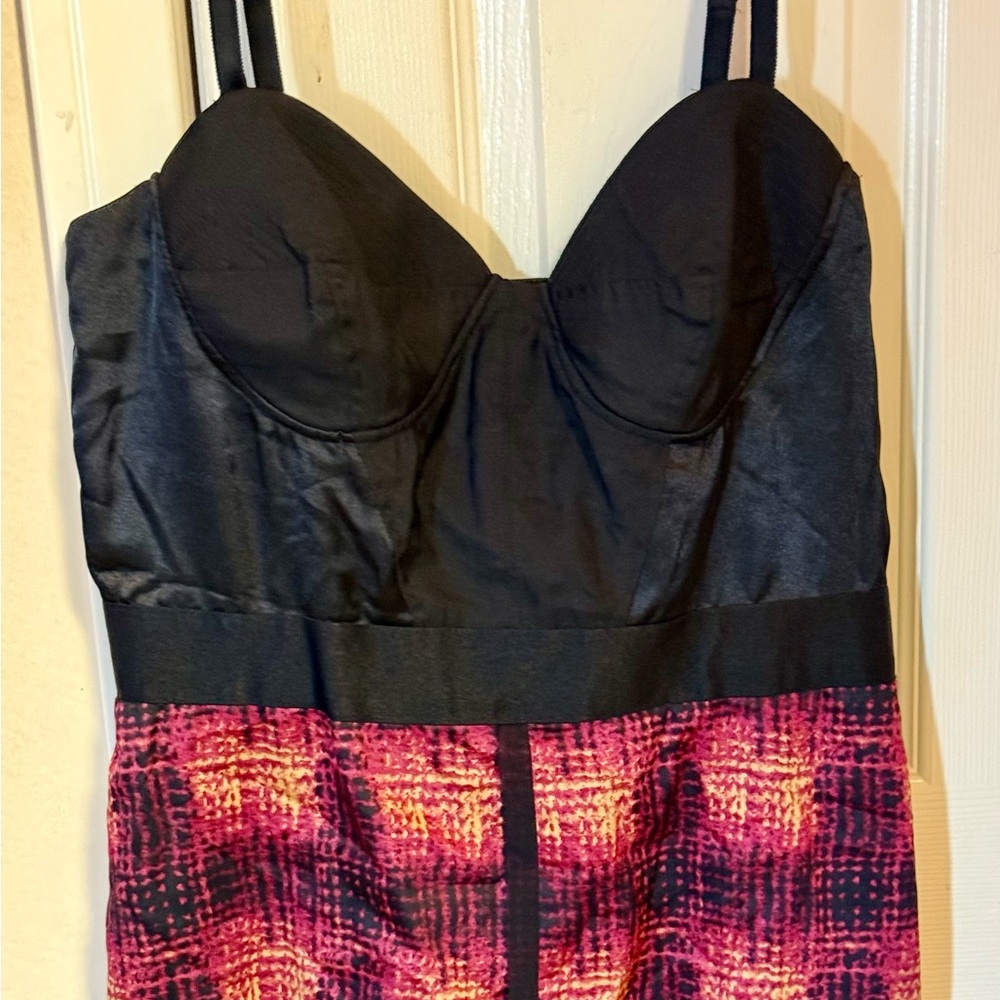 Bebe women’s dress comfortable and great for a night out or more casual.